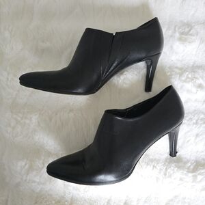 Stuart Weitzman Black Leather Ankle Boots